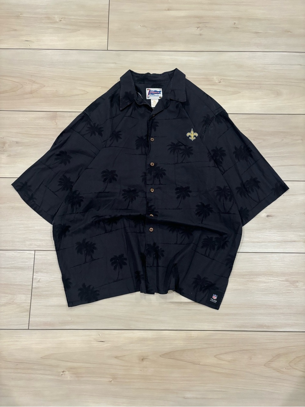 Reyn Spooner Vintage 90s New Orleans Saints NFL beach palm tree men’s button up